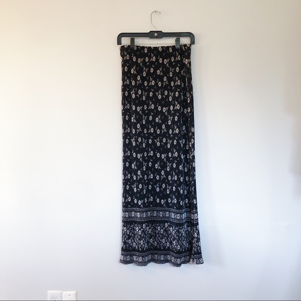 SOLD-Vintage Floral Long Skirt